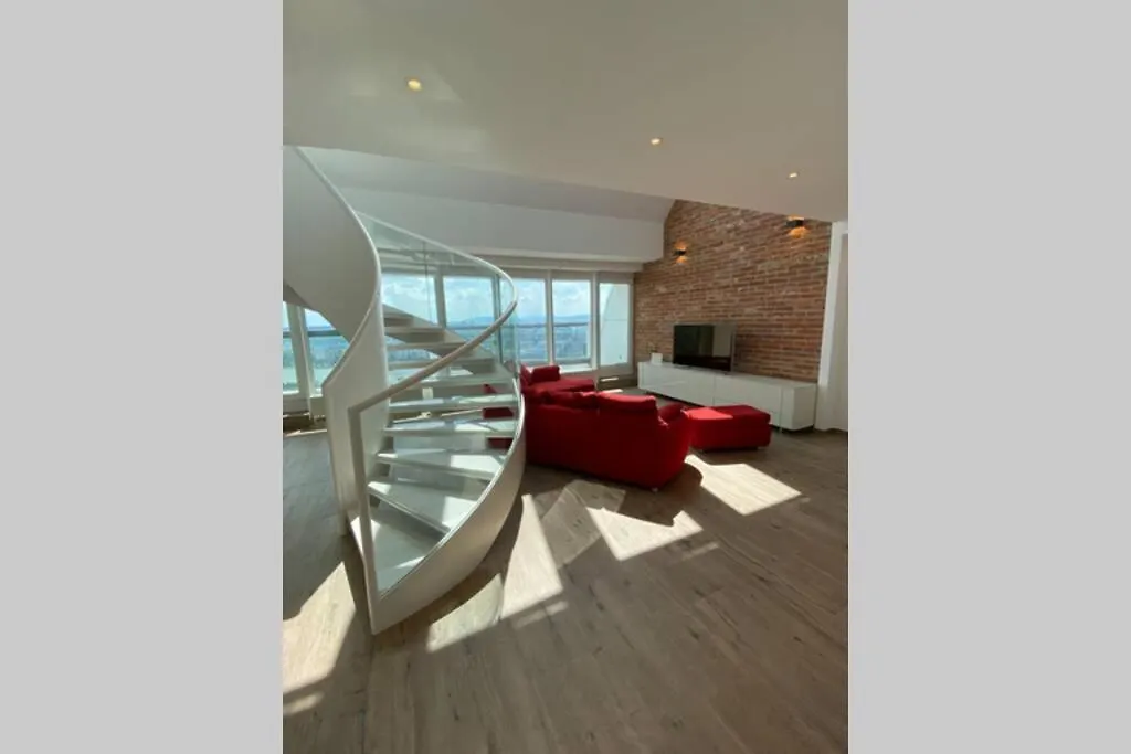 Luxus Penthouse Aussicht Uber Ganz Wien Apartamento  Viena