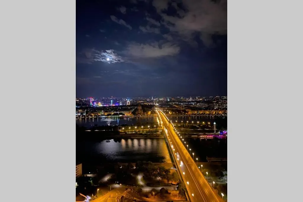 Luxus Penthouse Aussicht Uber Ganz Wien Apartamento 0*, Viena Áustria
